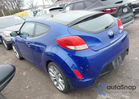 2013 Hyundai Veloster Base W/Black z USA, uszkodzony, nr VIN KMHTC6AD0DU162293